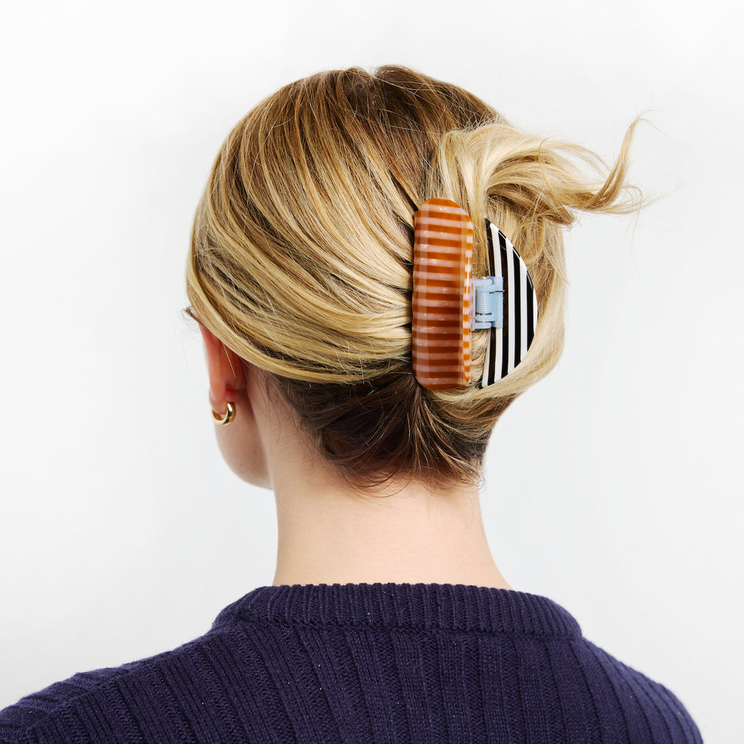 Suki Claw in Stripes – Shop Chunks